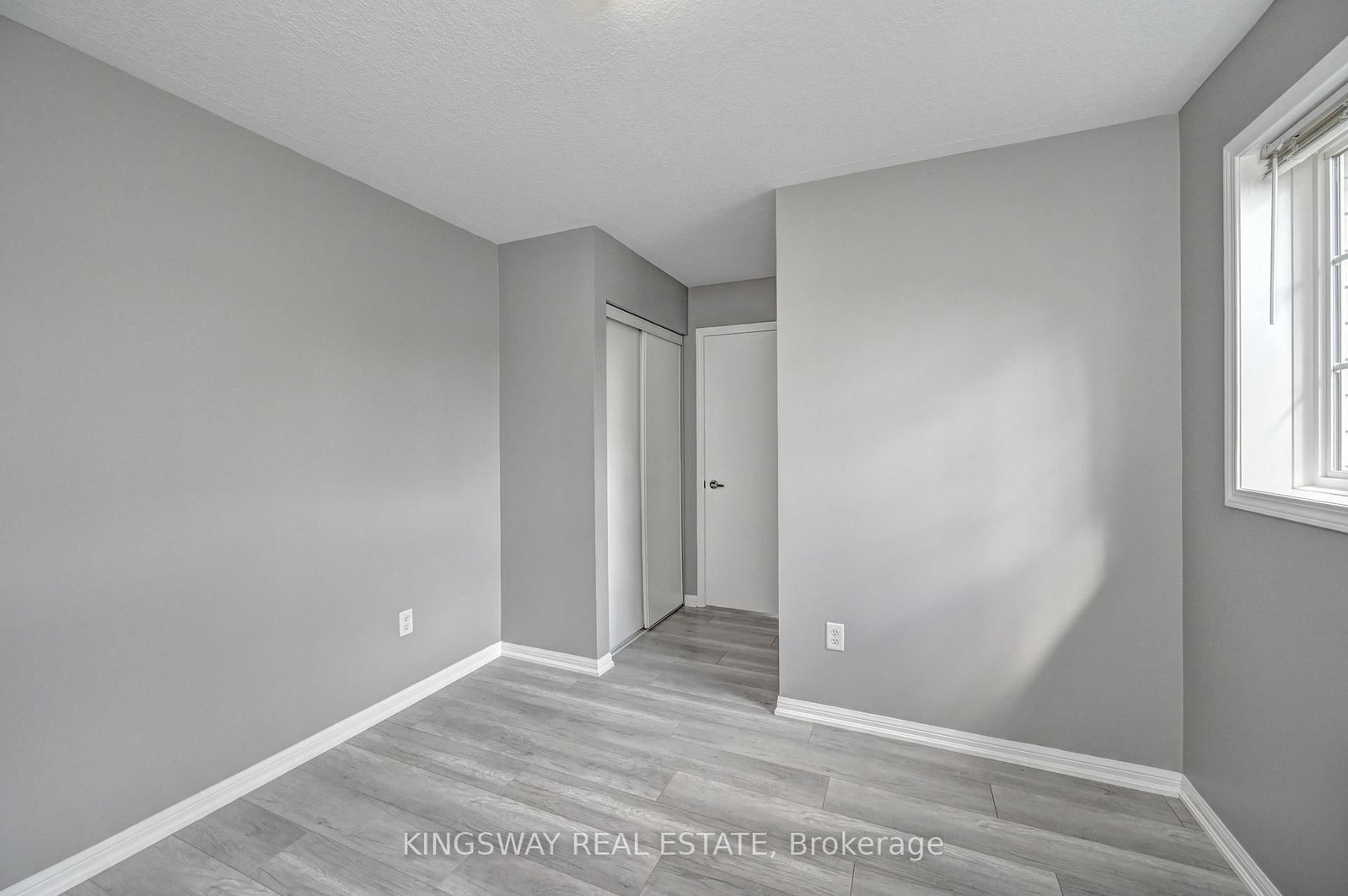 103 Blackbird Circle • Cambridge, ON photo 33