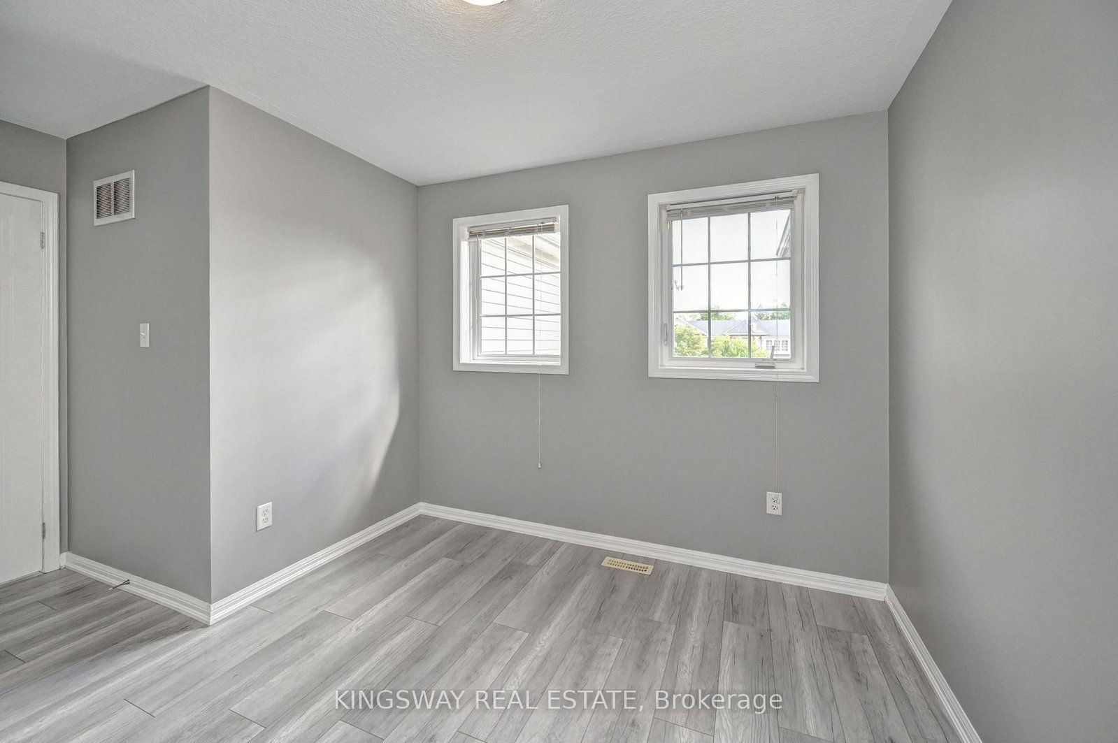 103 Blackbird Circle • Cambridge, ON photo 34