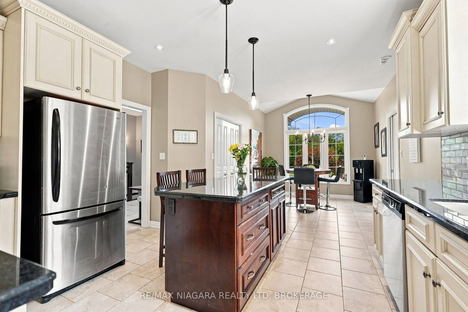 1025 Pelham Road • St. Catharines, ON photo 11