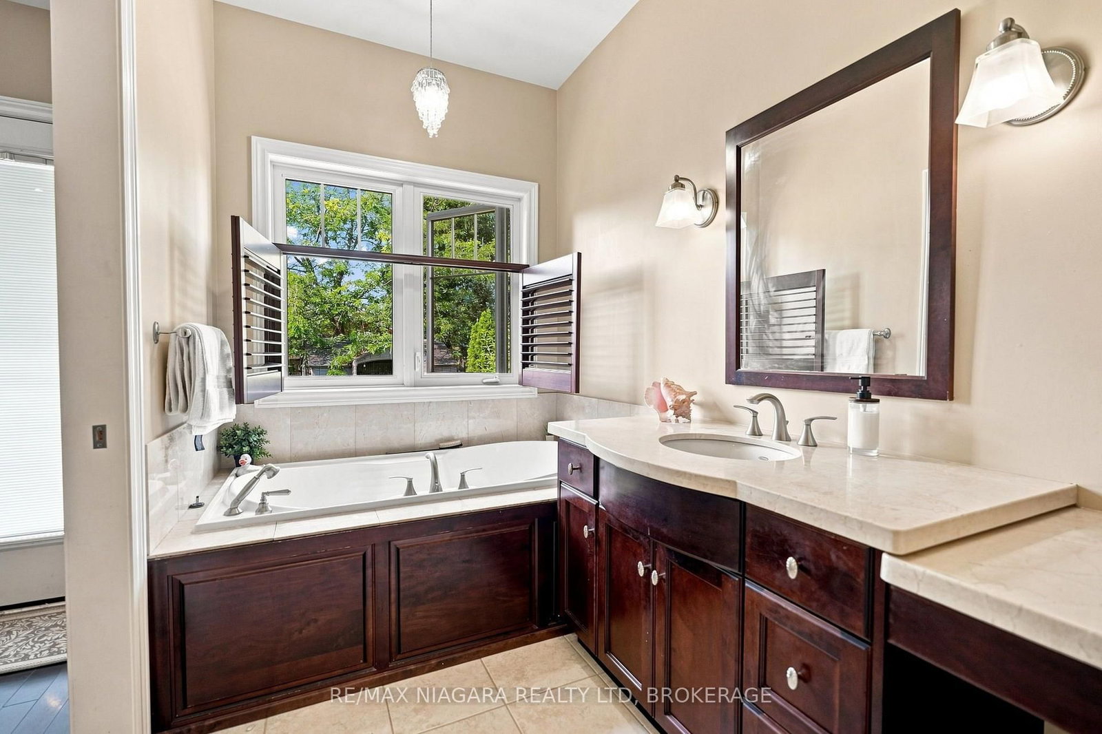 1025 Pelham Road • St. Catharines, ON photo 18