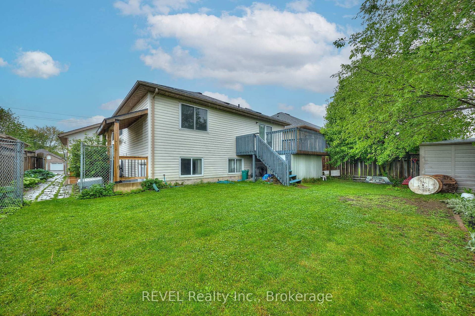 28 QUAKER Road • Welland, ON photo 20