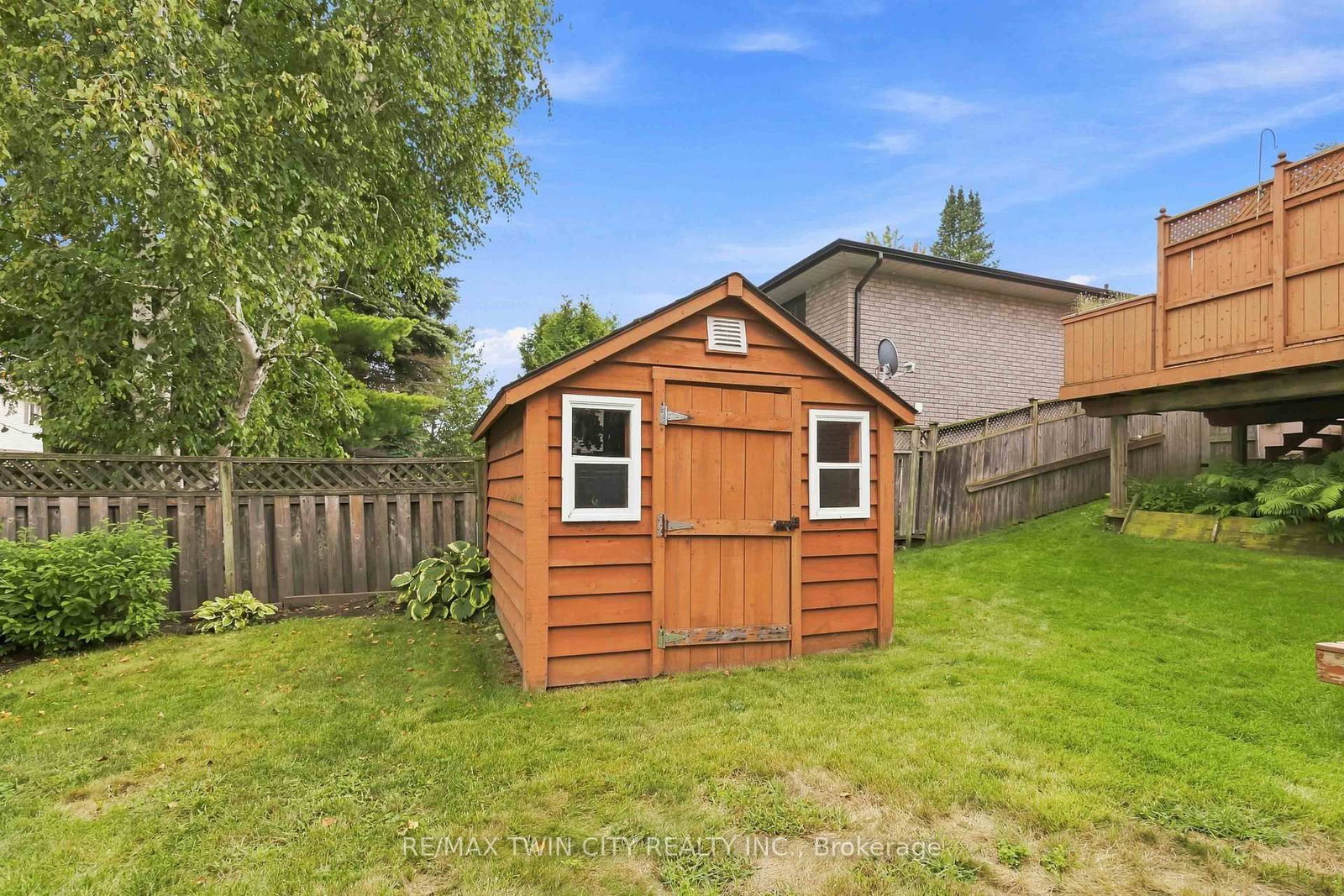 22 Allensgate Drive • Brantford, ON photo 34