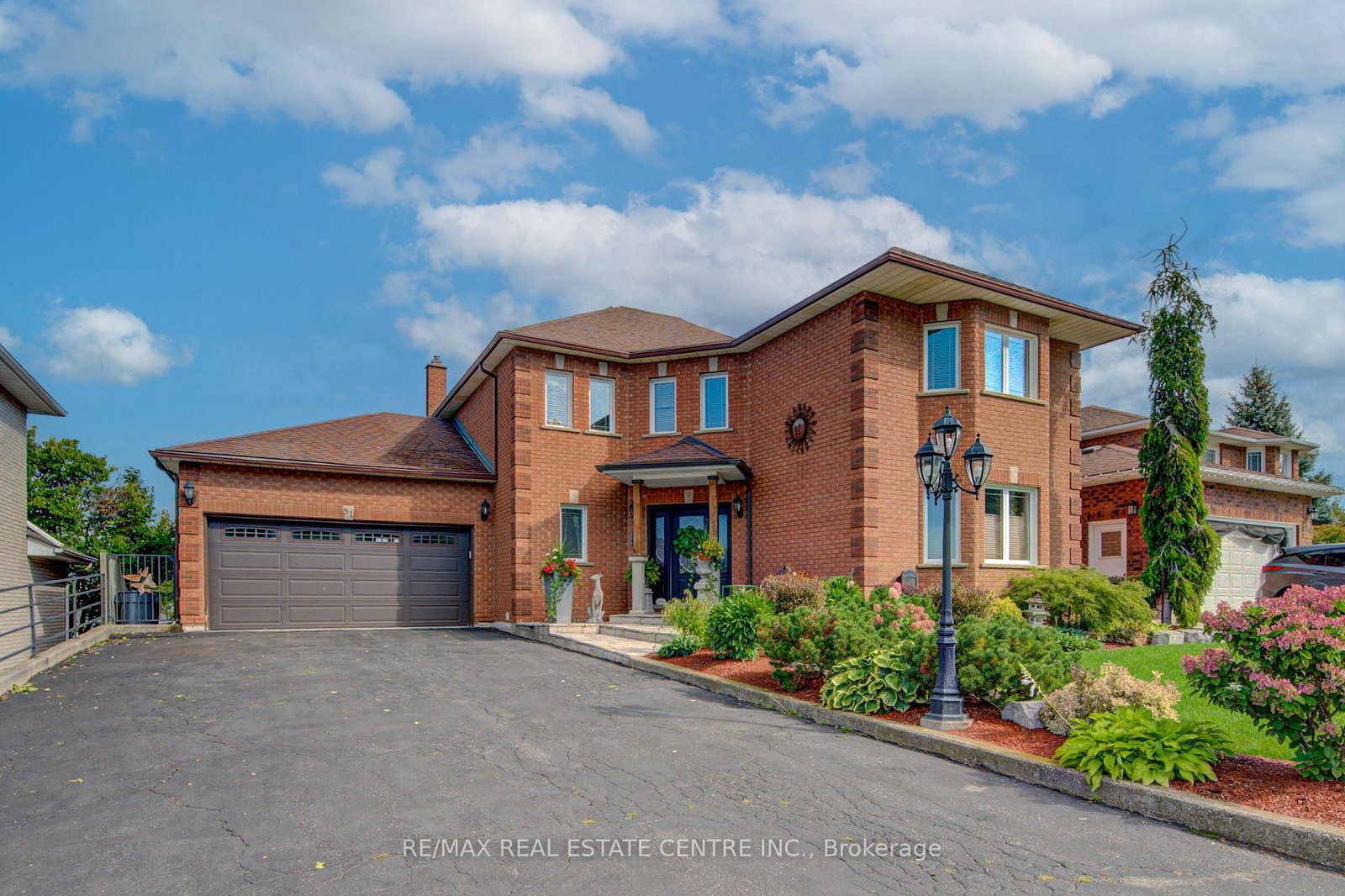 51 Copperfield Drive • Cambridge, ON photo 3