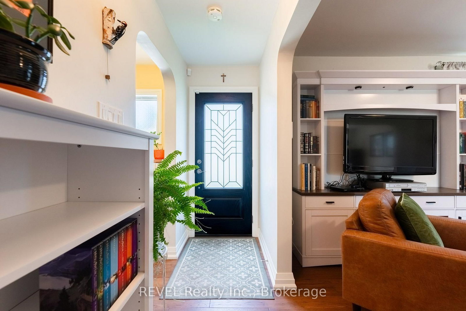 5682 Hanan Avenue • Niagara Falls, ON photo 5