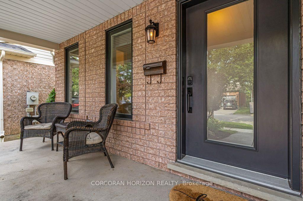 88 Baggs Crescent • Cambridge, ON photo 2