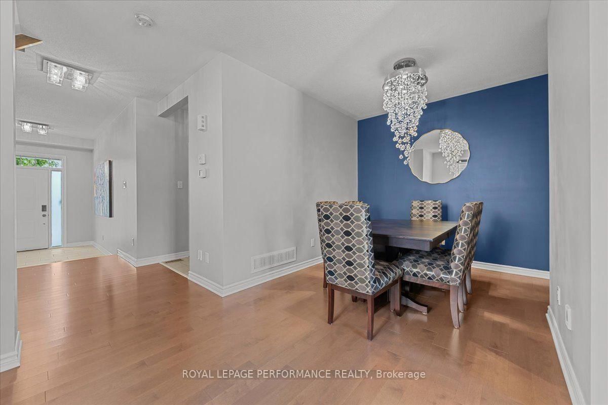 929 Verbena Crescent • Ottawa, ON photo 5