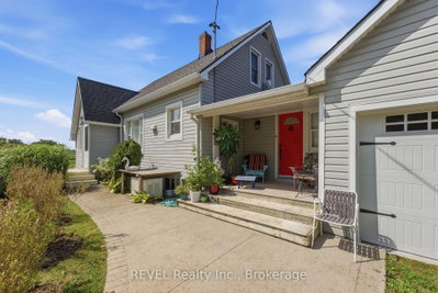 1055 Burger Road • Fort Erie, ON photo 3