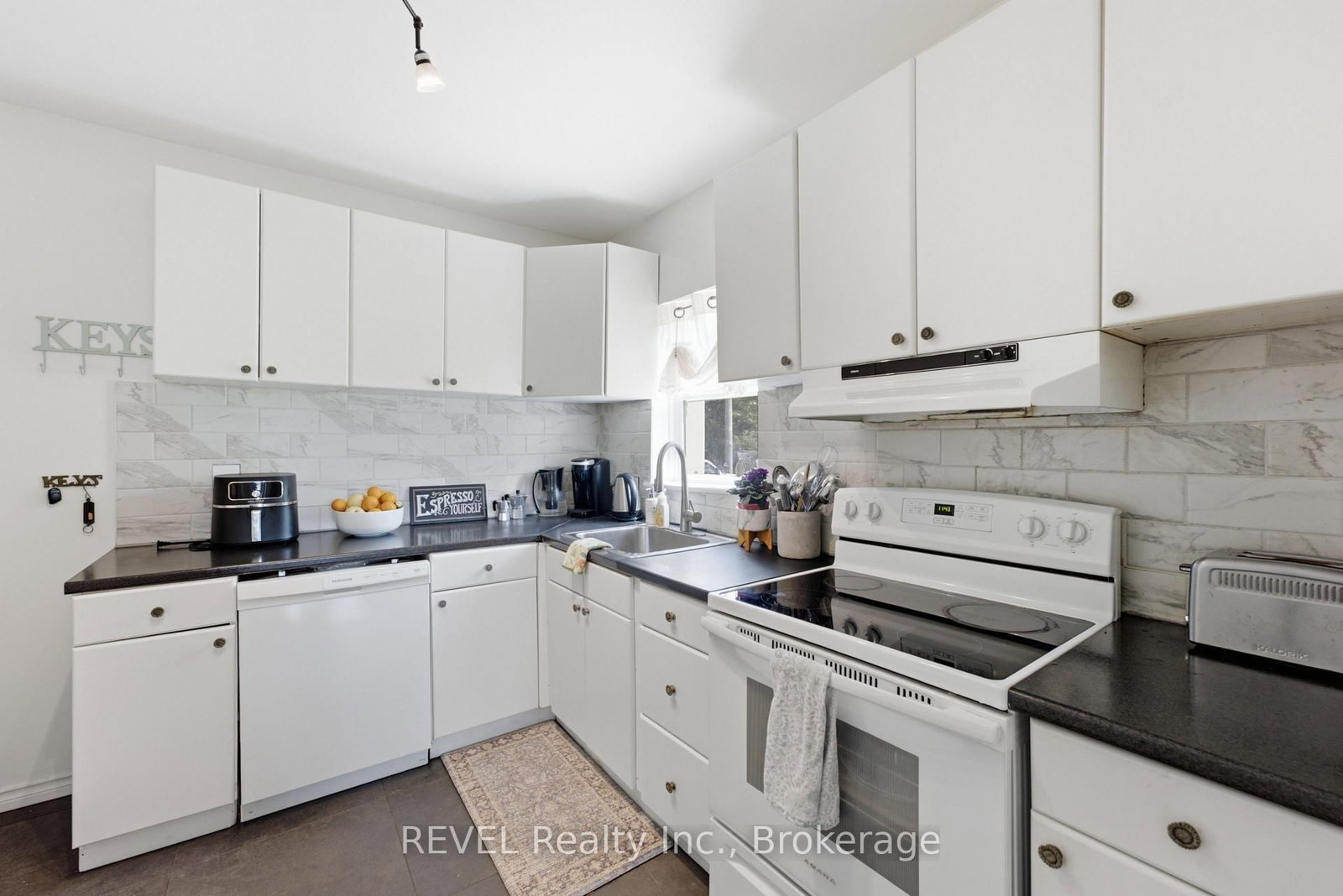 1055 Burger Road • Fort Erie, ON photo 49