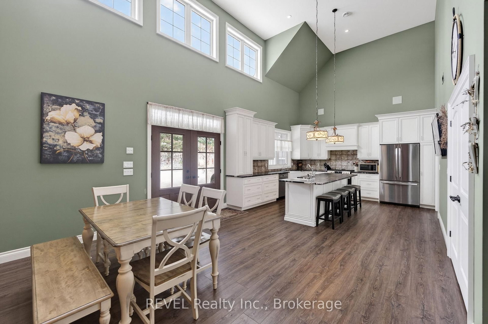 573 CANBORO Road • Pelham, ON photo 10