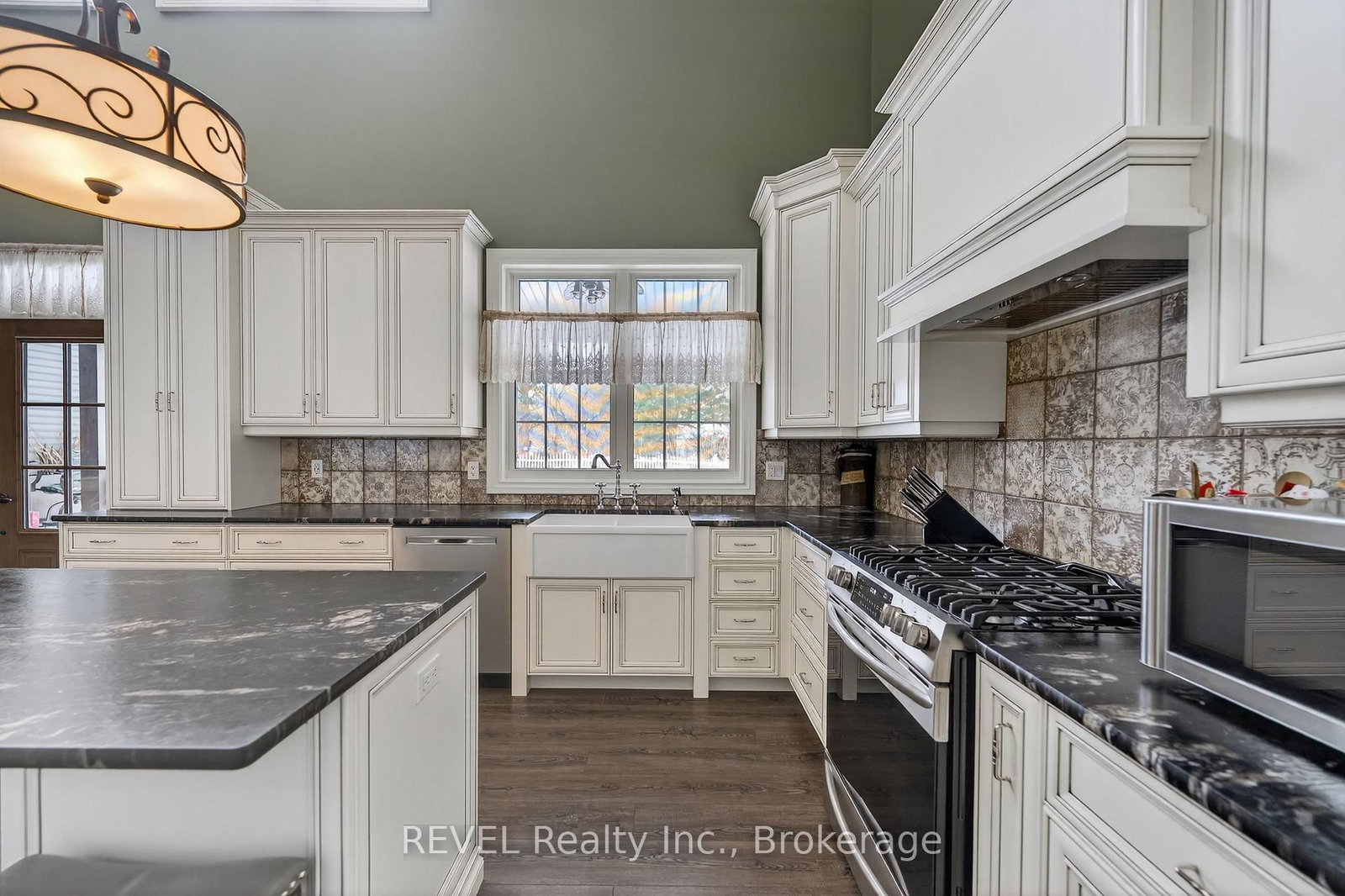 573 CANBORO Road • Pelham, ON photo 11