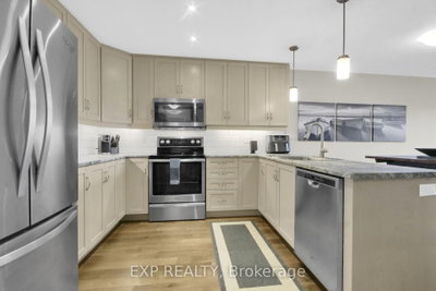 374 Honeyborne Street • Almonte, ON photo 8