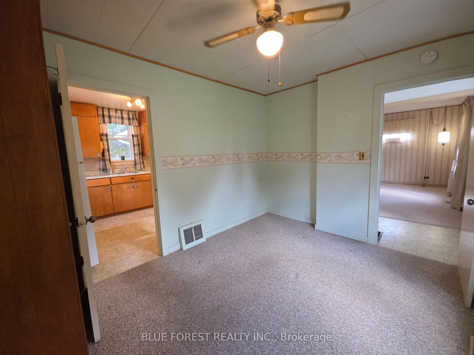 228 Flora Street • West Elgin, ON photo 28