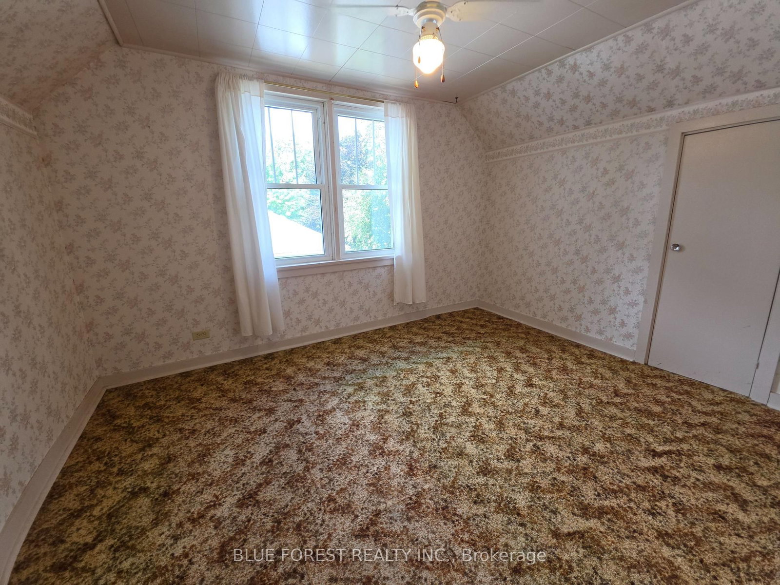 228 Flora Street • West Elgin, ON photo 43