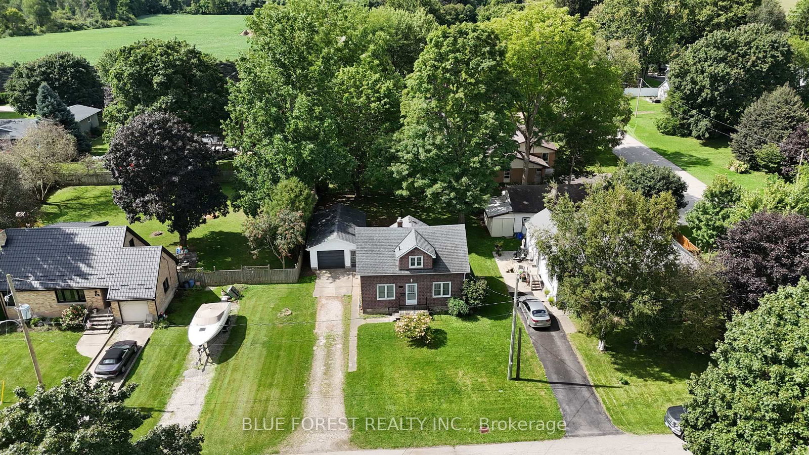 228 Flora Street • West Elgin, ON photo 46