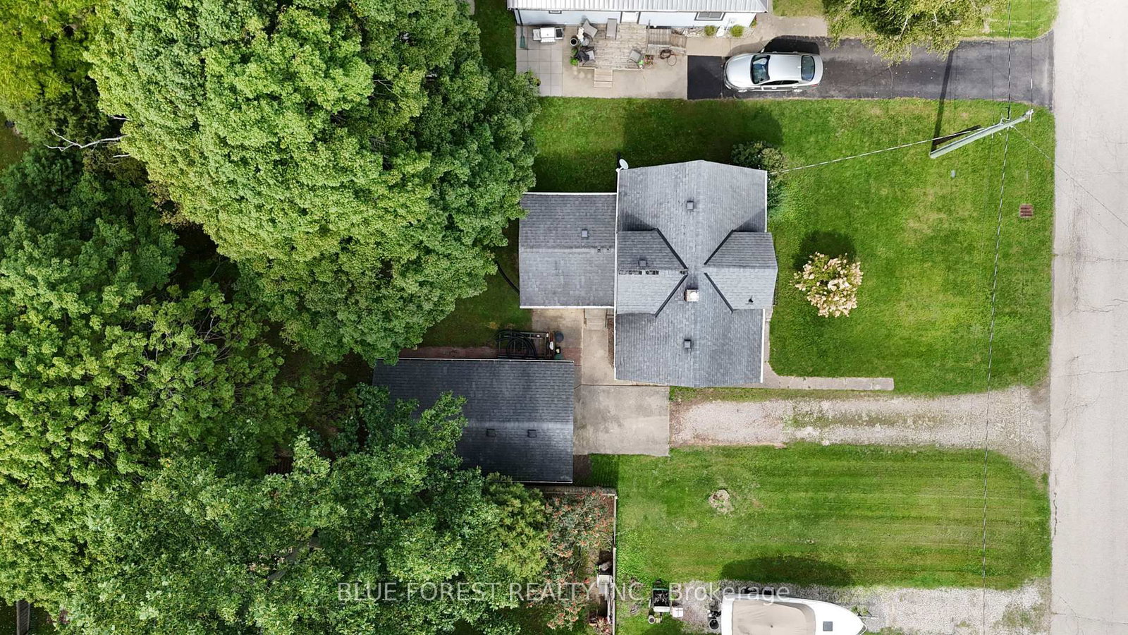 228 Flora Street • West Elgin, ON photo 47