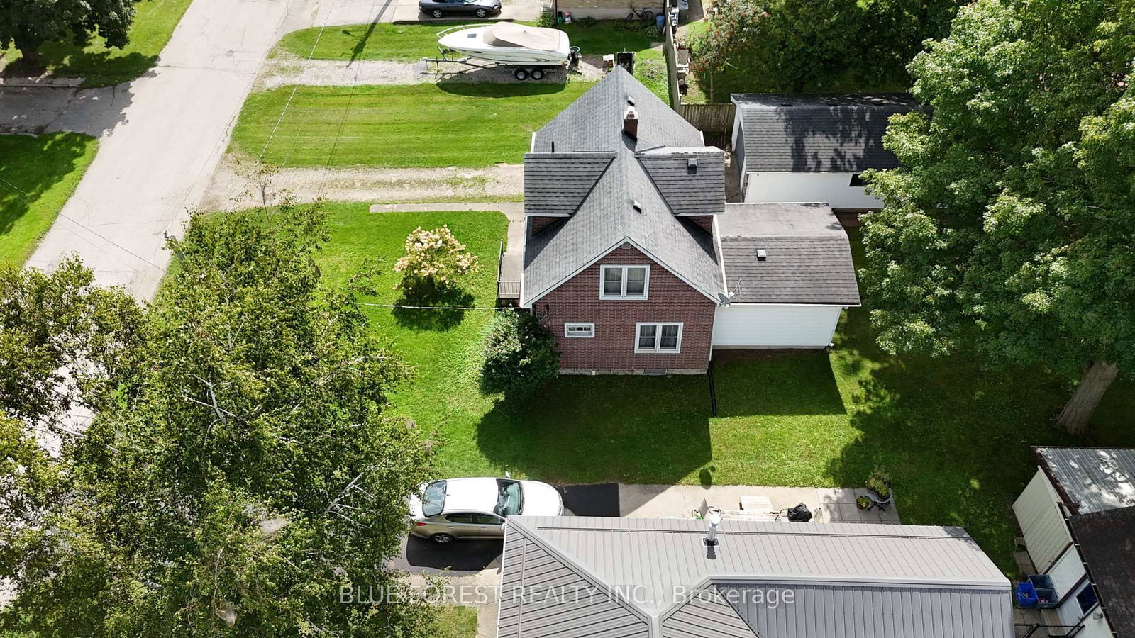 228 Flora Street • West Elgin, ON photo 6