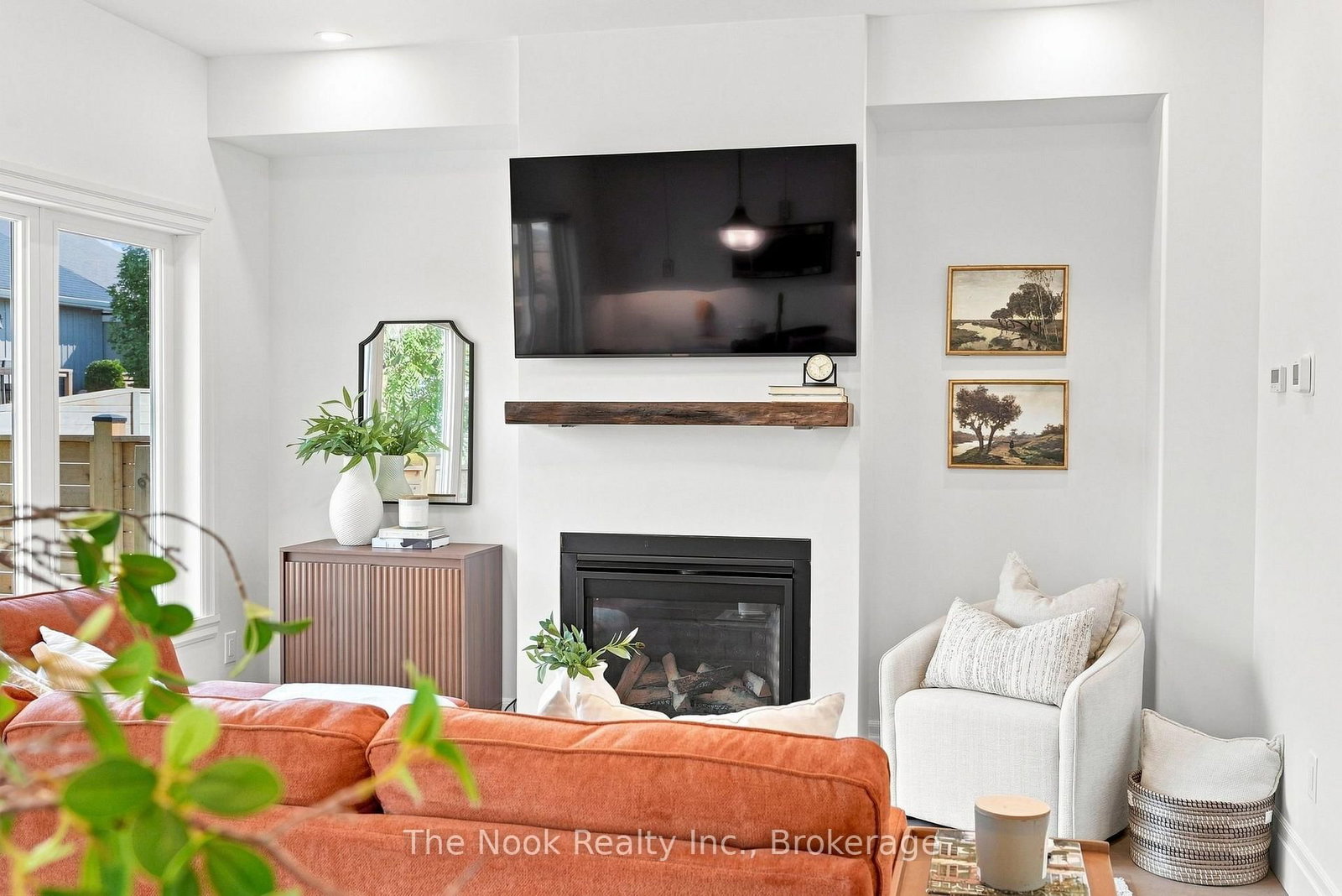 30 Campbell Crescent • Prince Edward County, ON photo 9