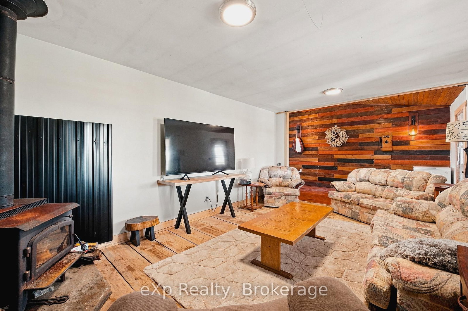 494618 Grey Road 2 • Grey Highlands, ON photo 8
