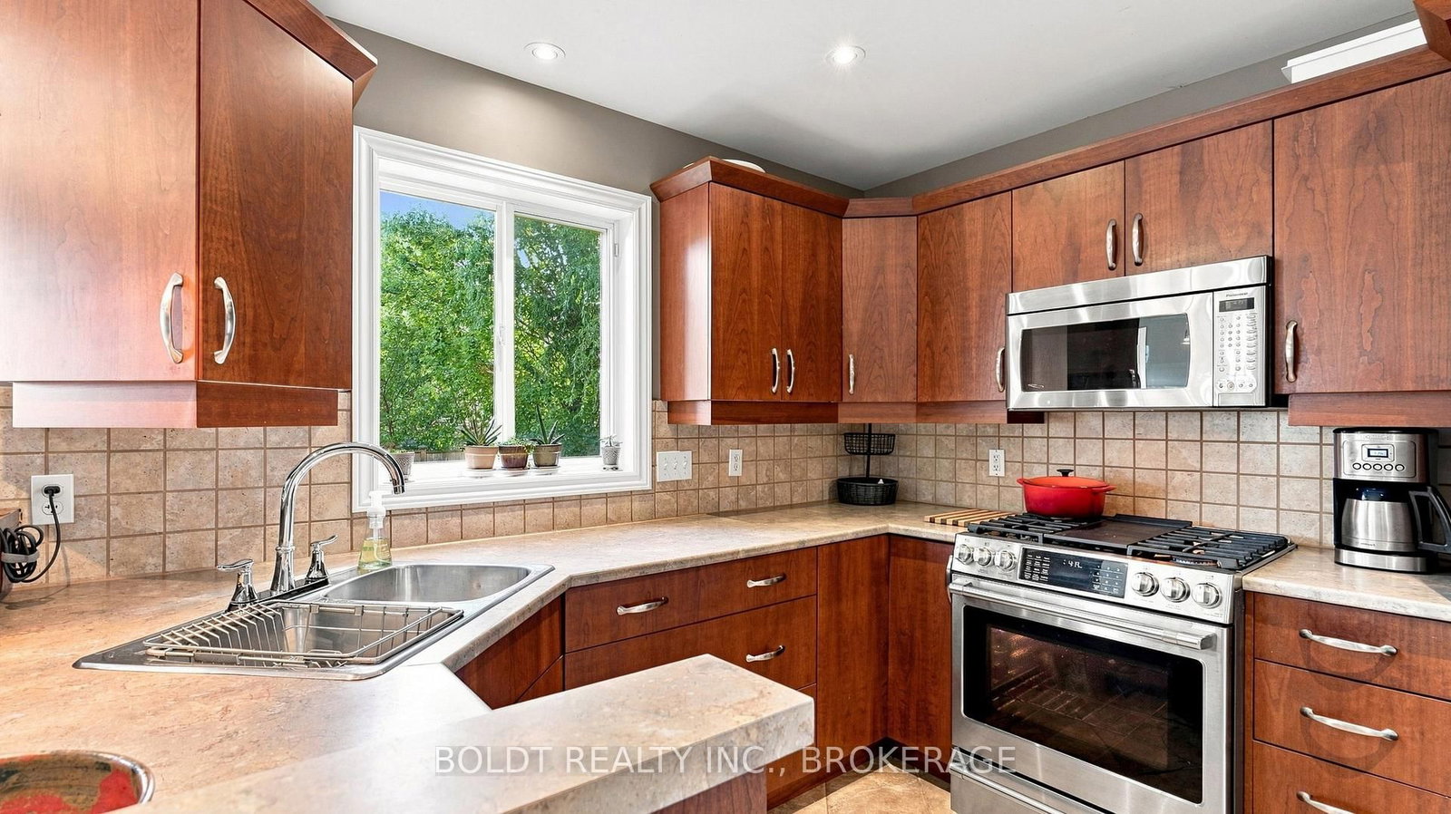4 Arlene Street • St. Catharines, ON photo 16