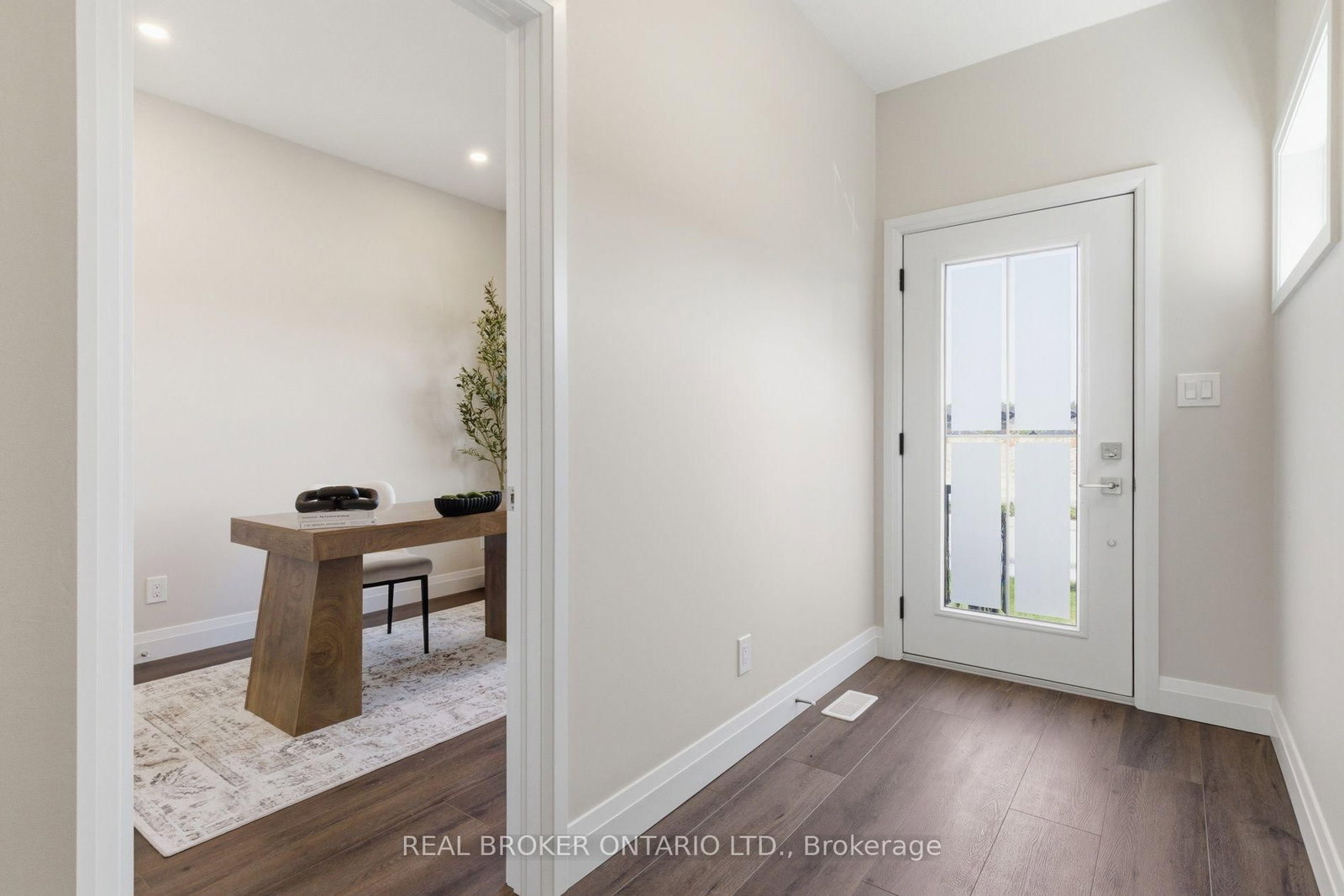 29 Weymouth Street • #20 • Woolwich, ON photo 3