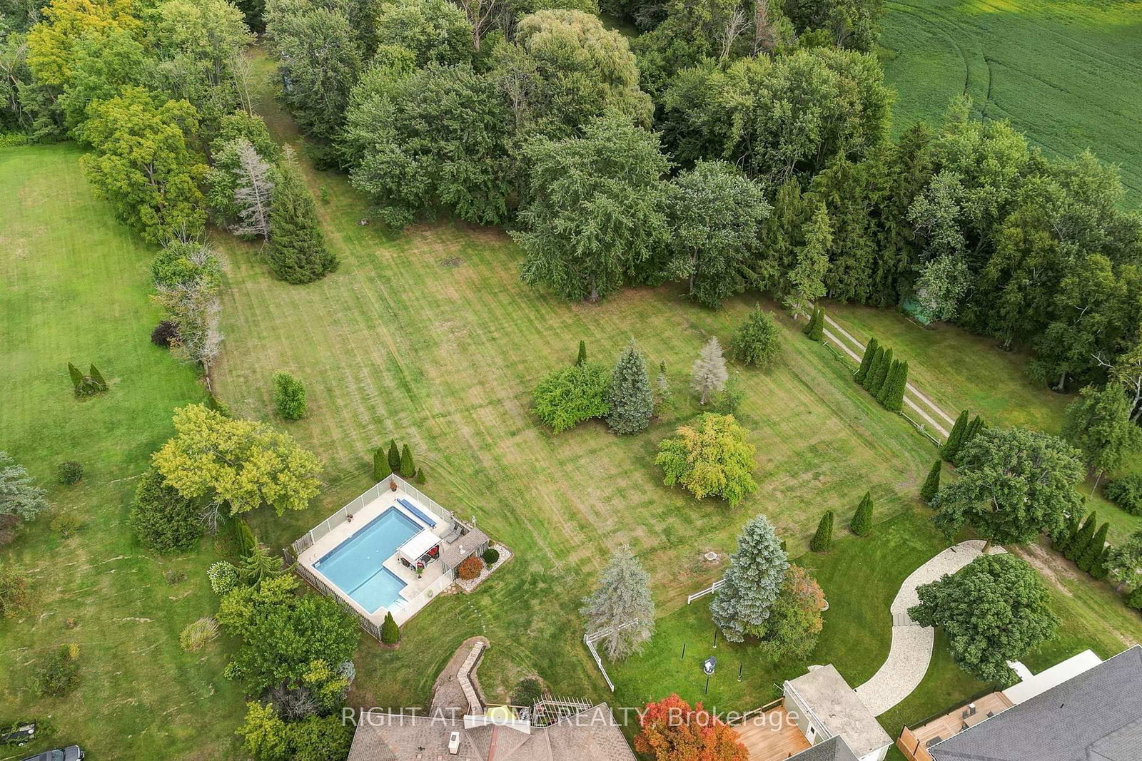 41 Goshen Street S • Bluewater, ON photo 6