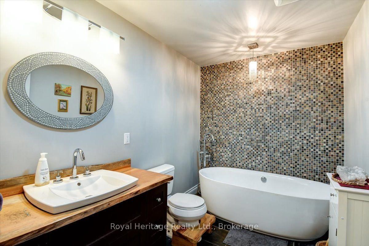 174 Bierworth Road • Bancroft, ON photo 21