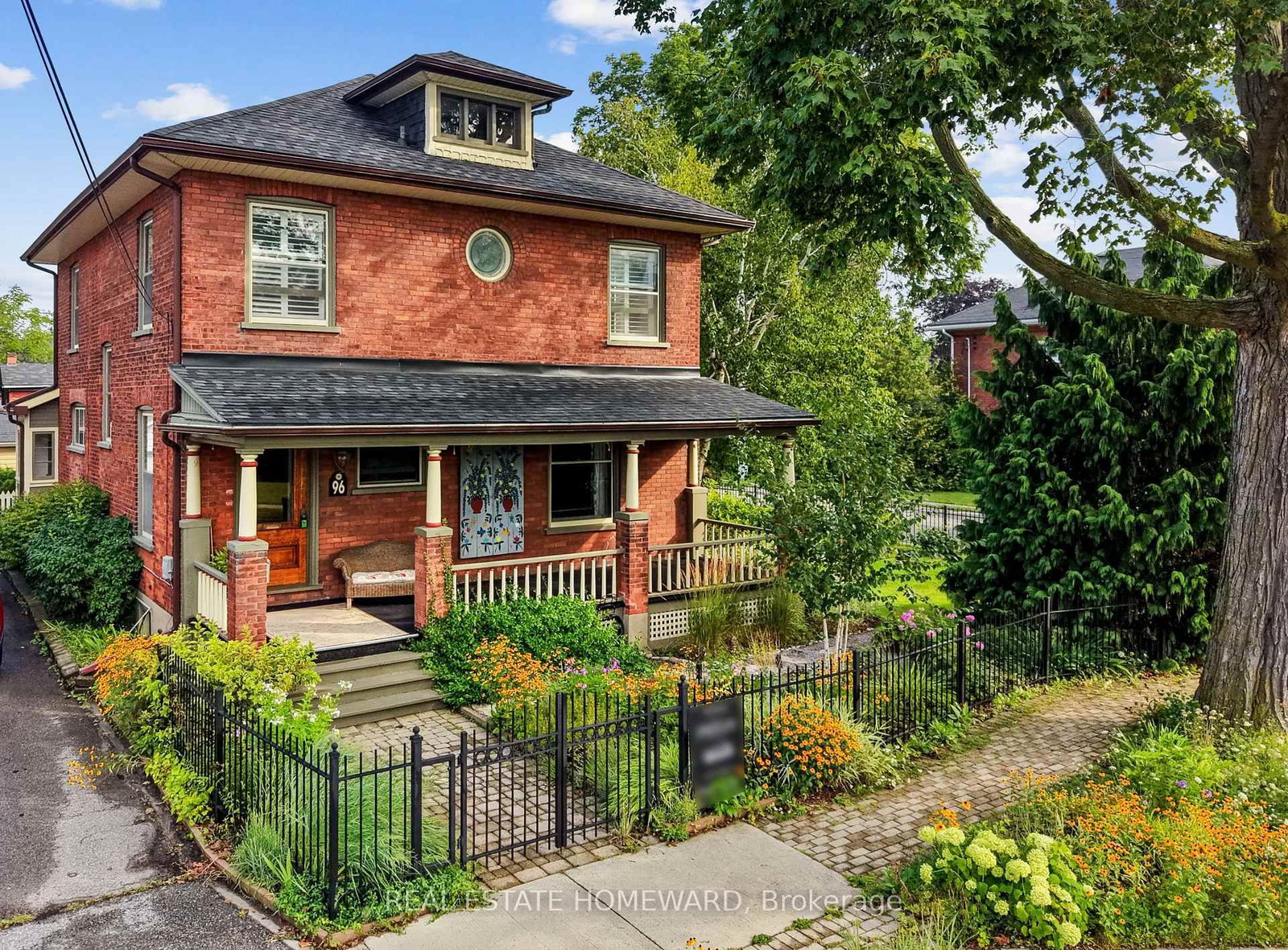96 James Street W • Cobourg, ON photo 1