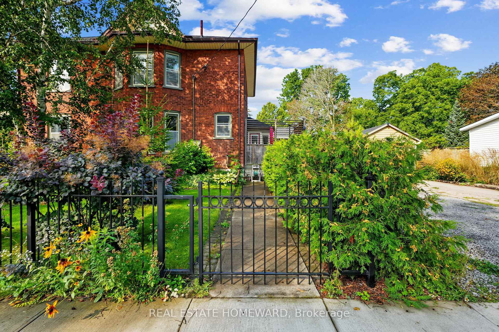 96 James Street W • Cobourg, ON photo 42
