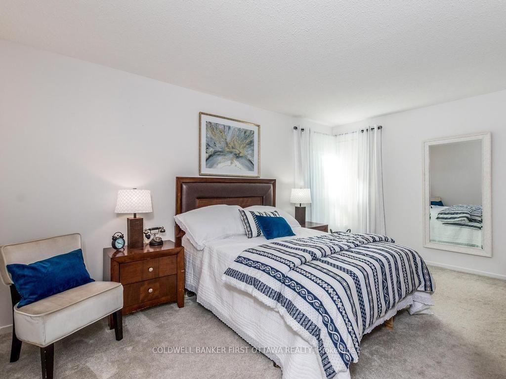 12 Kittansett Court • Ottawa, ON photo 18