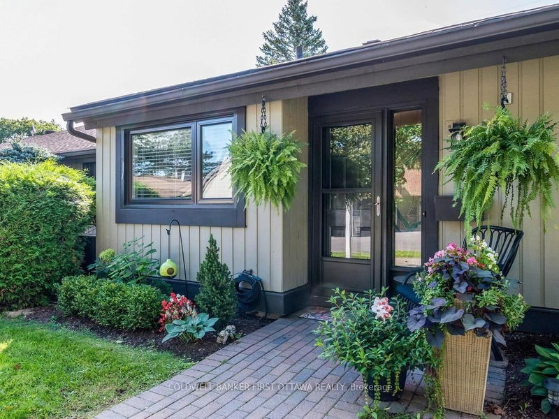 12 Kittansett Court
