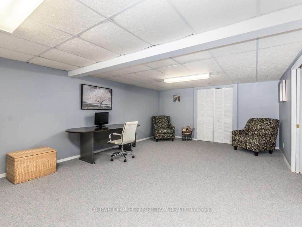 12 Kittansett Court • Ottawa, ON photo 31