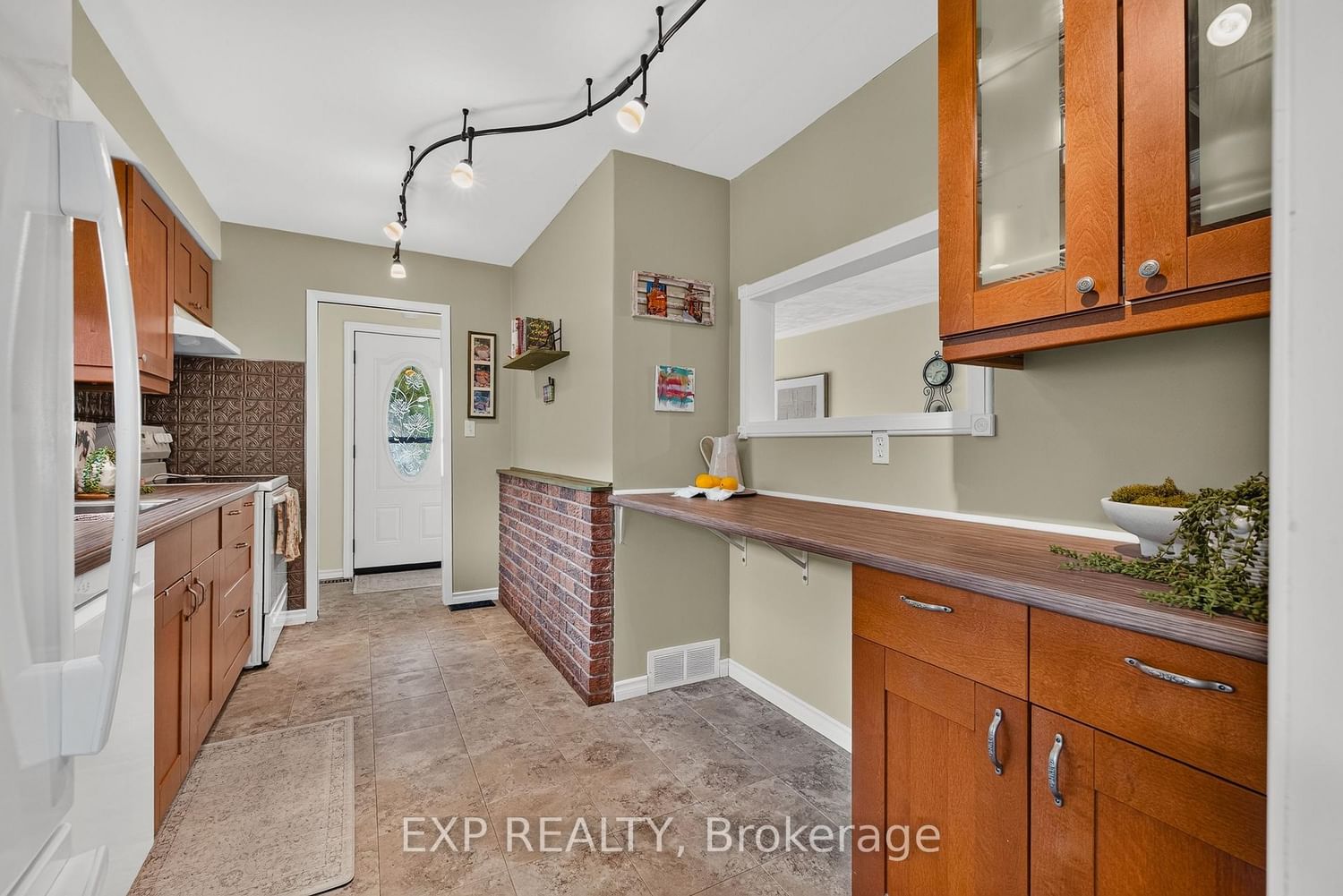 1393 Pineview Avenue • Cambridge, ON photo 15