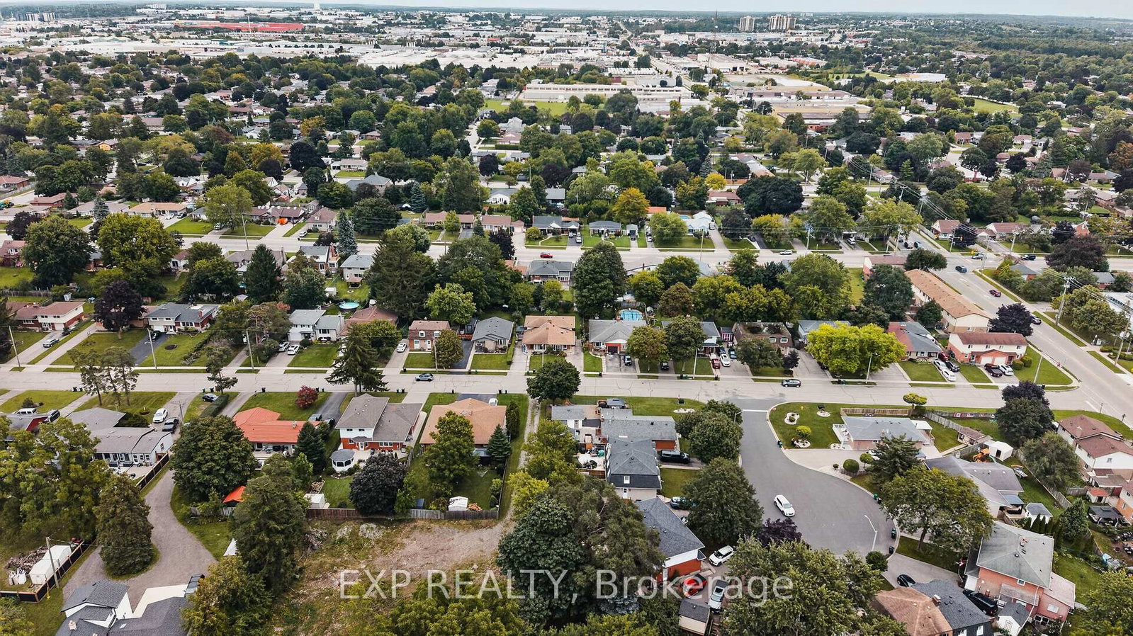1393 Pineview Avenue • Cambridge, ON photo 38