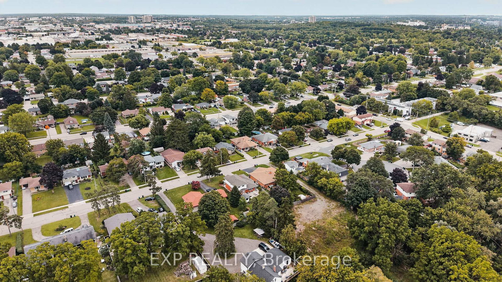 1393 Pineview Avenue • Cambridge, ON photo 39