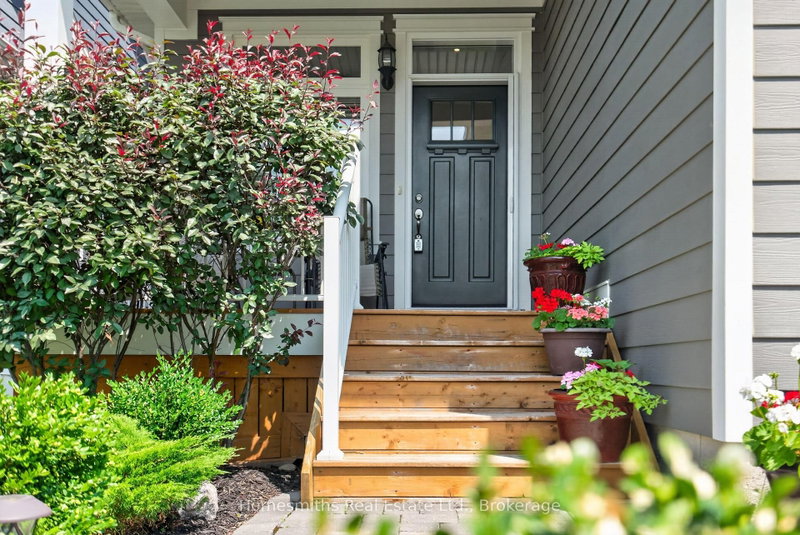 21 - 5 Irons Avenue