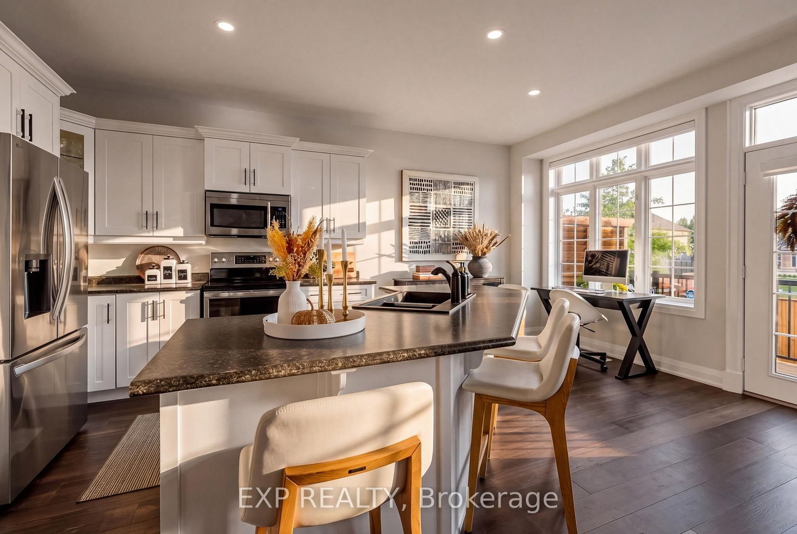 7 Seacove Court • Hamilton, ON photo 11