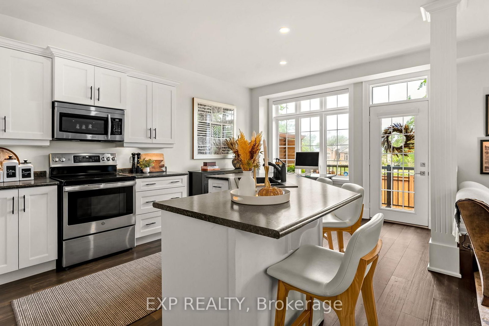 7 Seacove Court • Hamilton, ON photo 13