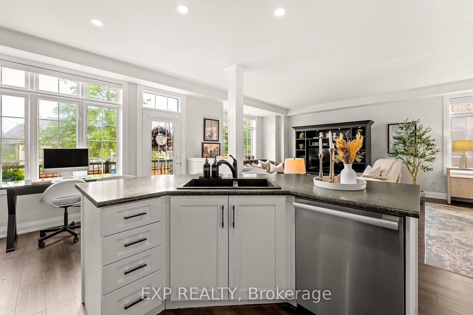 7 Seacove Court • Hamilton, ON photo 15