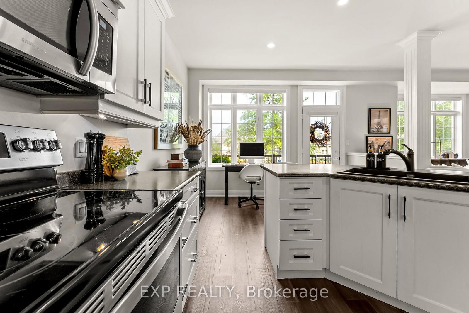 7 Seacove Court • Hamilton, ON photo 16
