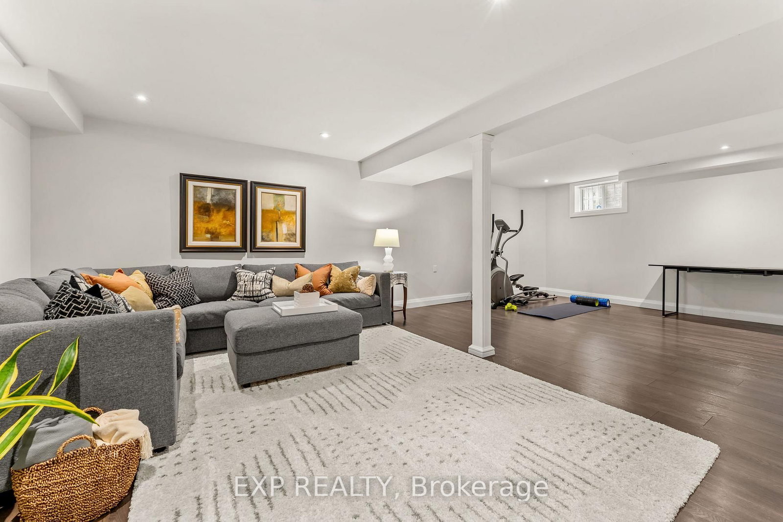 7 Seacove Court • Hamilton, ON photo 36