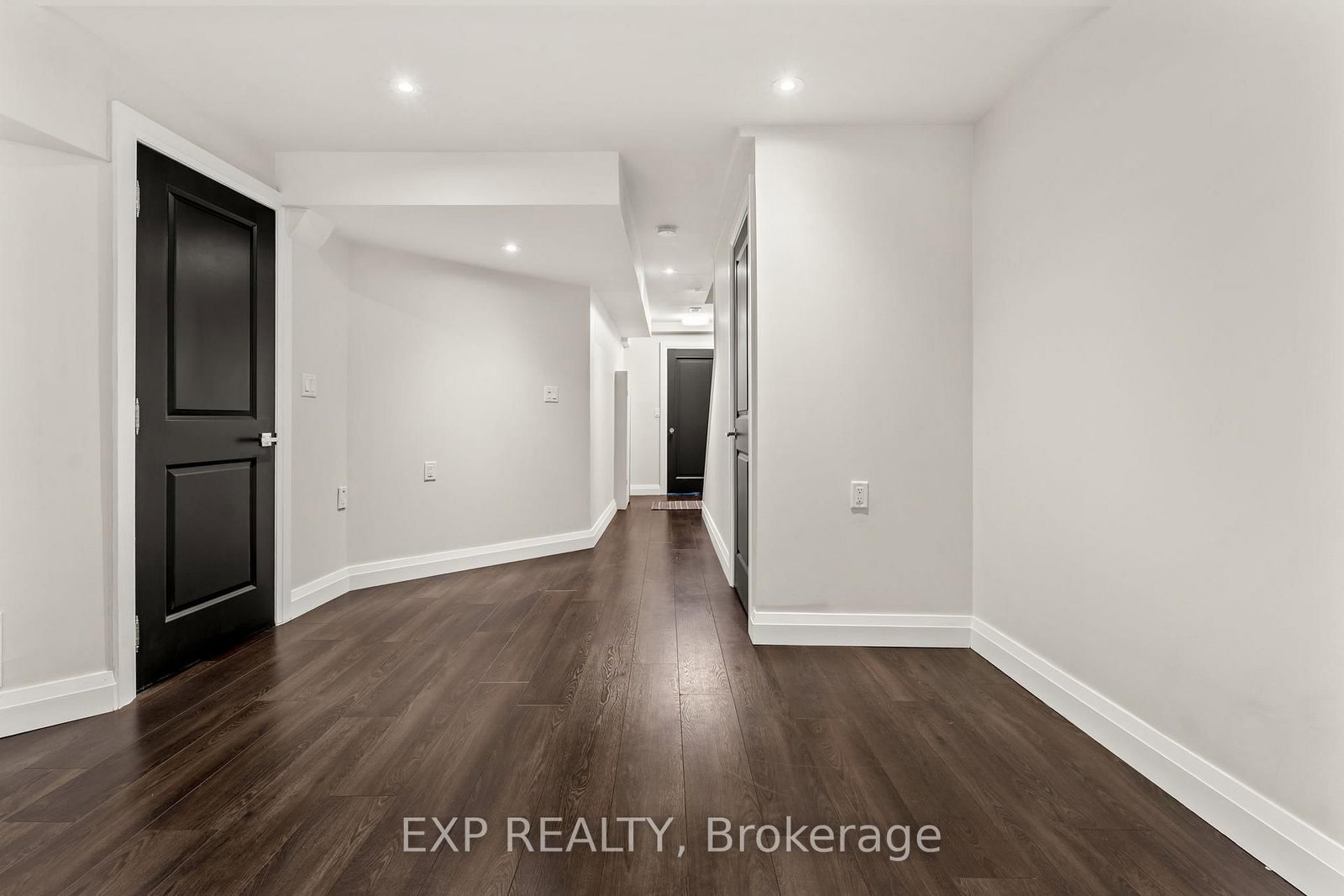 7 Seacove Court • Hamilton, ON photo 39