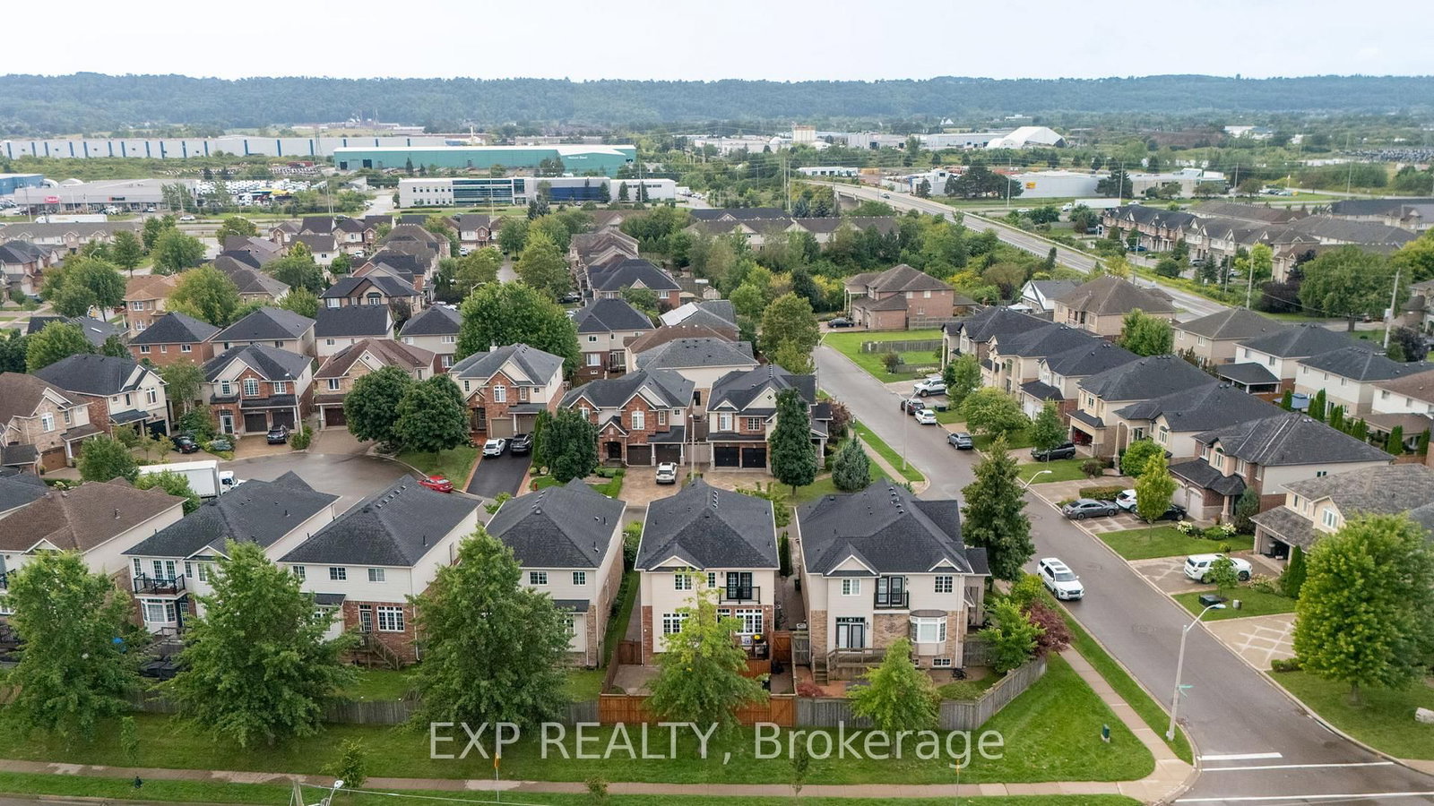 7 Seacove Court • Hamilton, ON photo 47