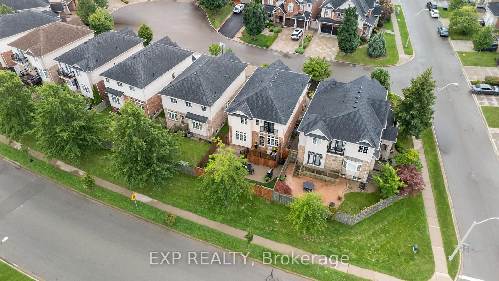 7 Seacove Court • Hamilton, ON photo 48