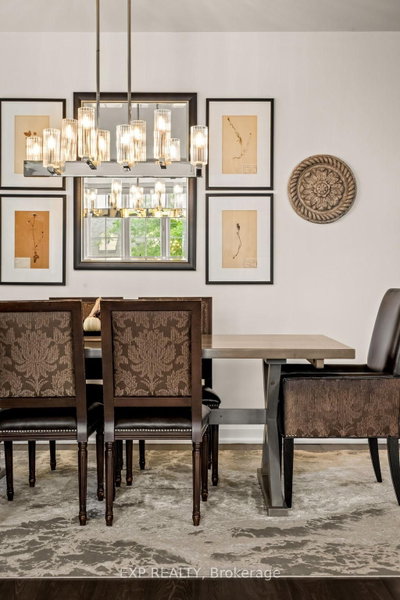 7 Seacove Court • Hamilton, ON photo 8