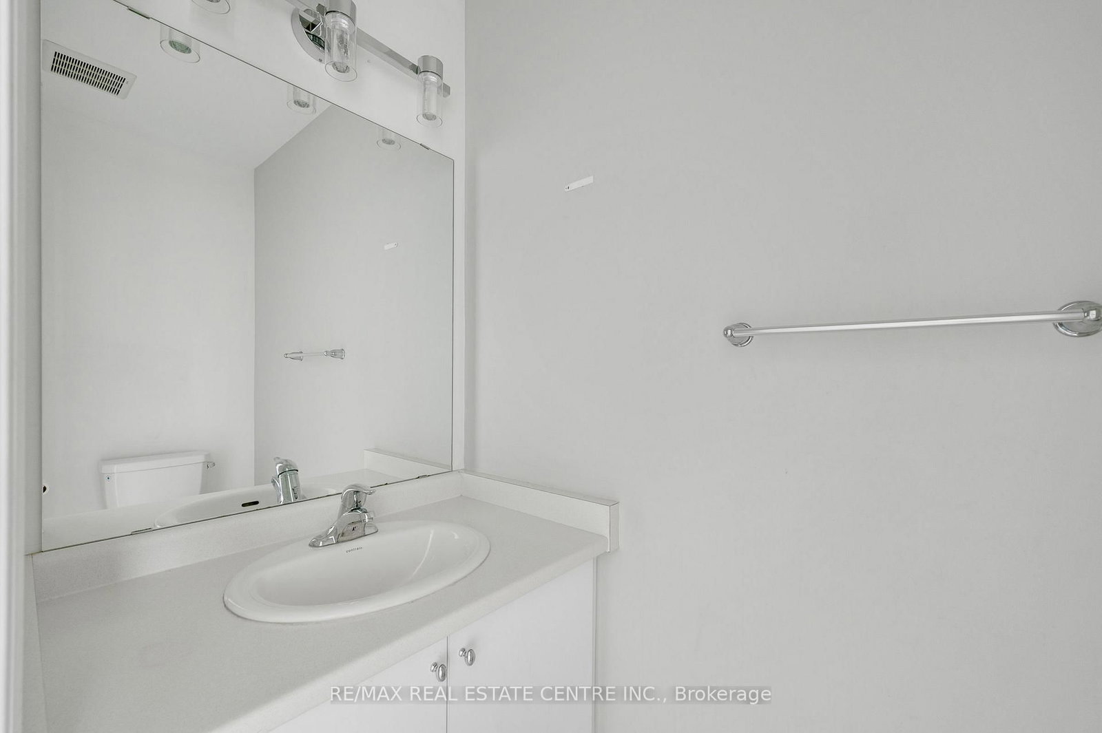 71 Bilanski Farm Road • Brantford, ON photo 9