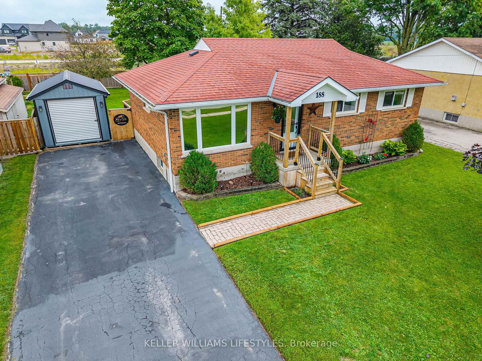 188 Queen Street • North Middlesex, ON photo 37