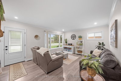 188 Queen Street • North Middlesex, ON photo 6