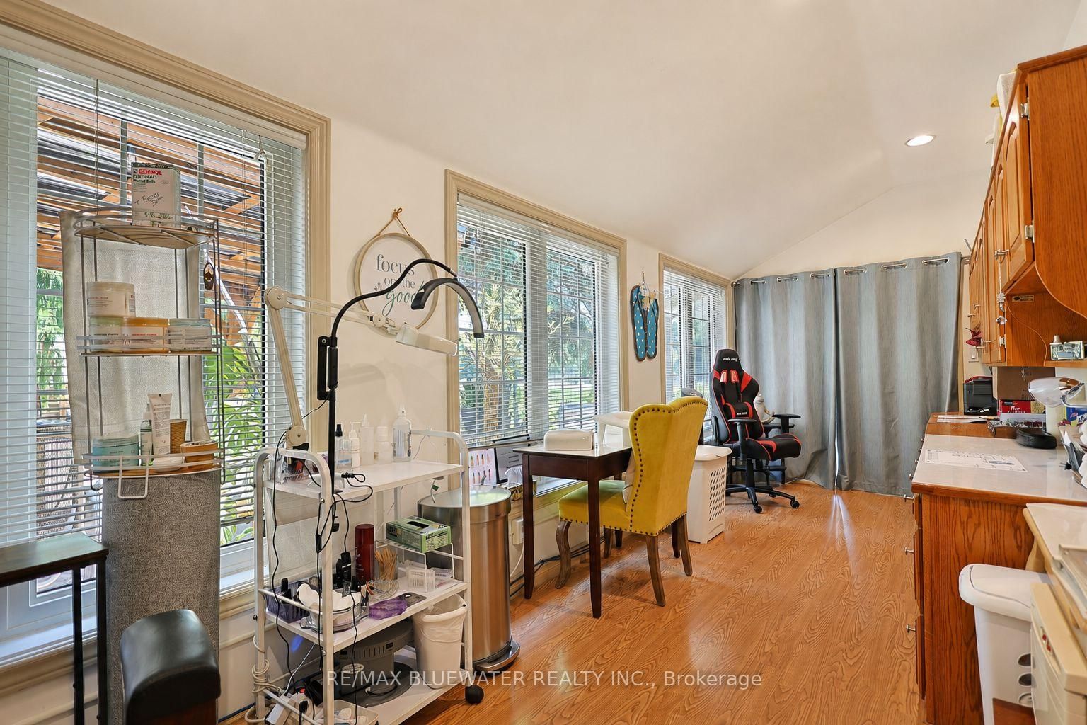 7196 Outer Drive • Lambton Shores, ON photo 12