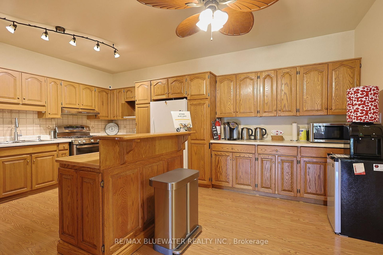 7196 Outer Drive • Lambton Shores, ON photo 19
