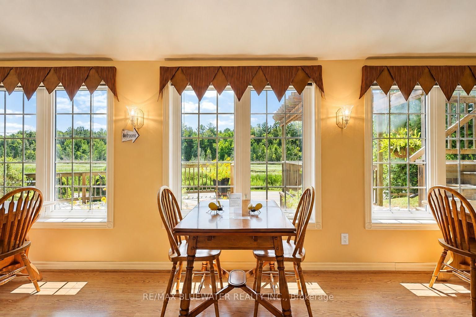 7196 Outer Drive • Lambton Shores, ON photo 4